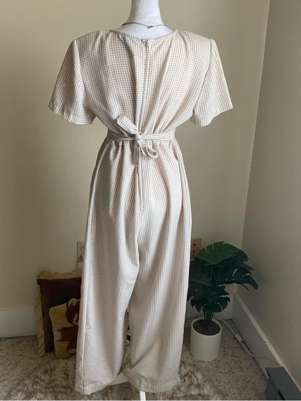 Vintage beige plaid jumpsuit - Picture 8 of 8